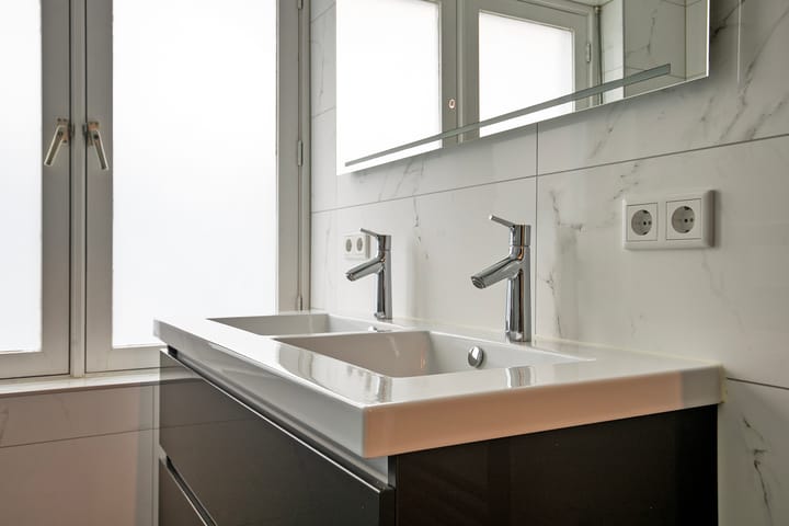 Photo 21 of Parmentierstraat 10