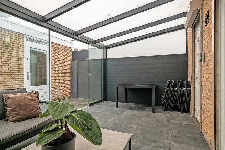 Photo 28 of Parmentierstraat 10