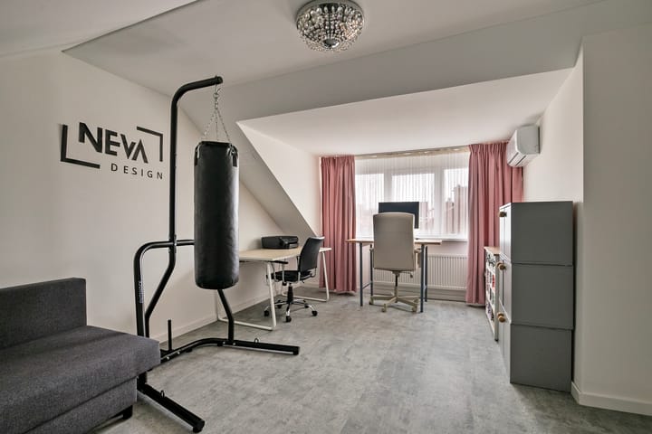 Photo 24 of Parmentierstraat 10