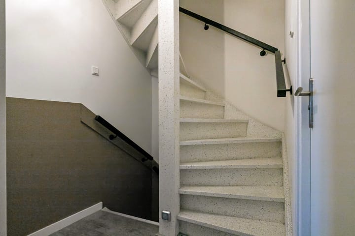 Photo 22 of Parmentierstraat 10