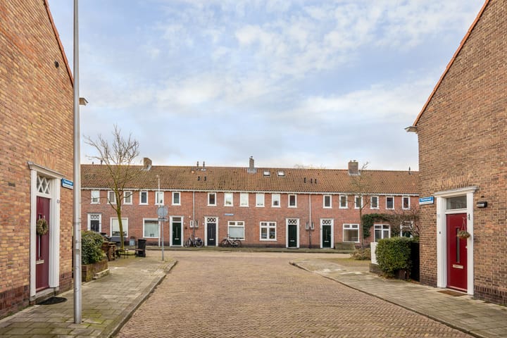 Photo 32 of Zilvergeldstraat 46