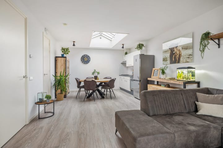 Photo 11 of Sint Servatiusstraat 64