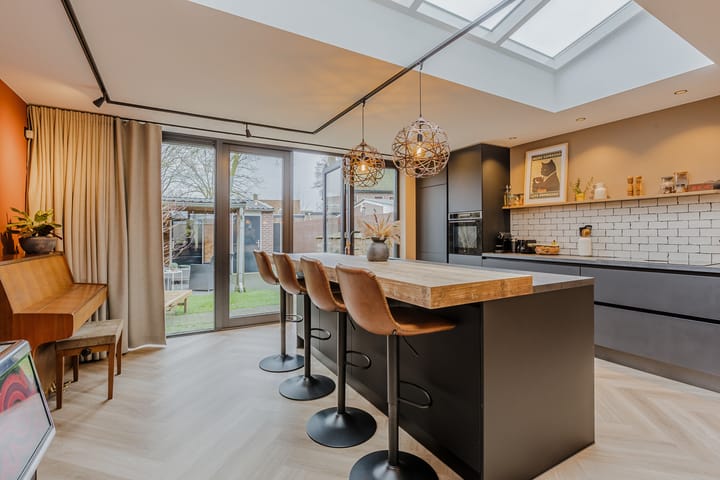 Photo 11 of Hubertusveld 35