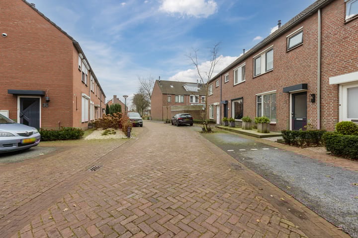 Photo 42 of Hubertusveld 35