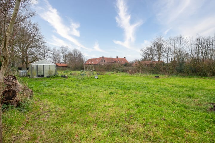 Foto 32 van Paarloweg 8