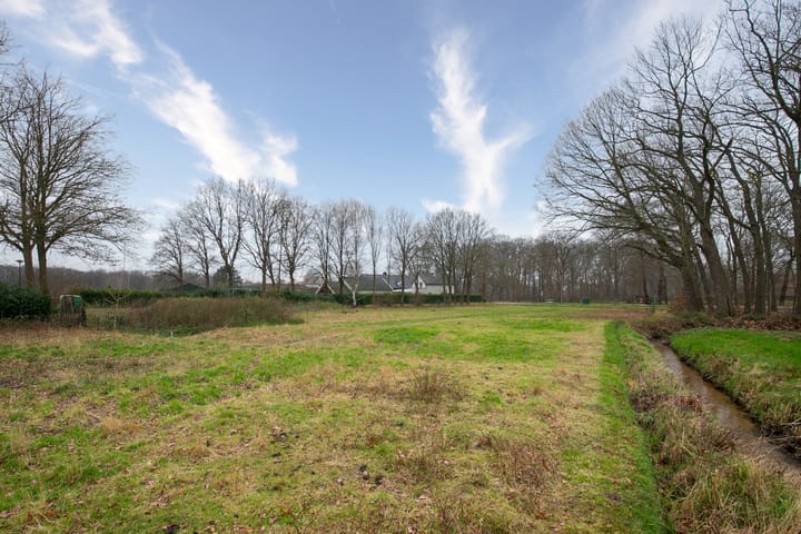 Foto 34 van Paarloweg 8