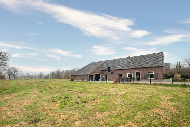 Photo 24 of Paarloweg 15