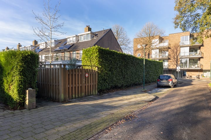 Foto 7 van Vicarielaan 1