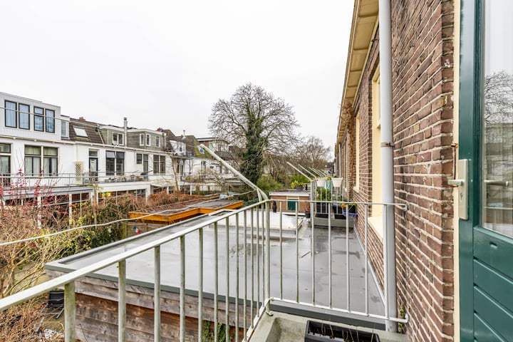 Bekijk foto 12 van Louise Henriettestraat 6-A