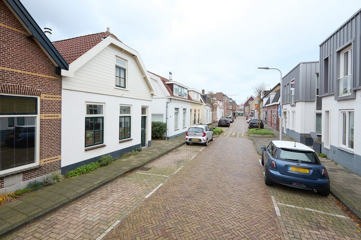 Bekijk foto 5 van Toekomststraat 15