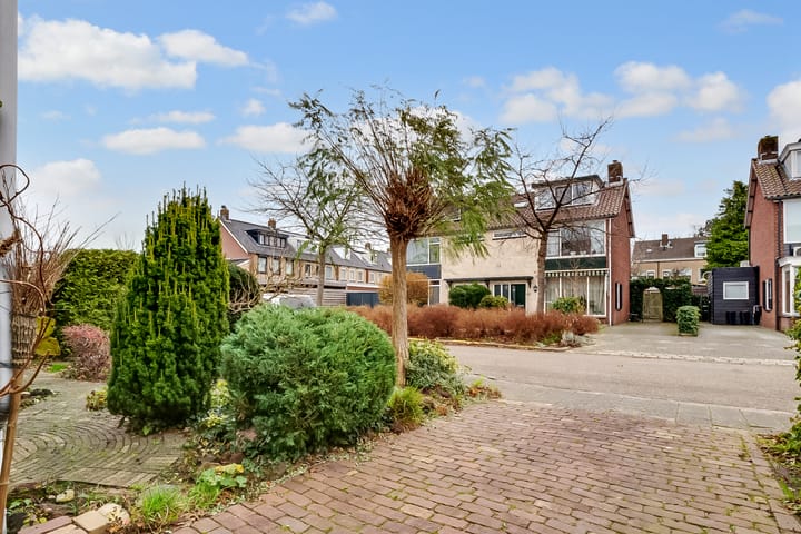 Foto 43 van Prinses Irenelaan 17