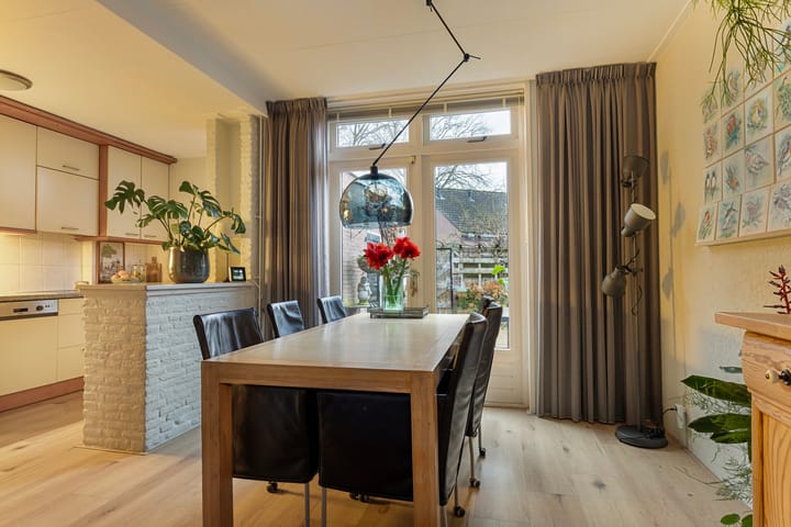 Foto 10 van Jan van Galenstraat 5