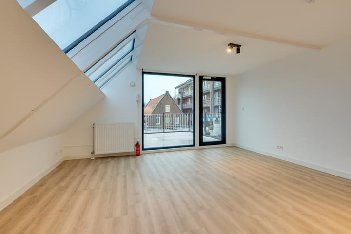 Foto 7 van Dubbele buurt 15-E