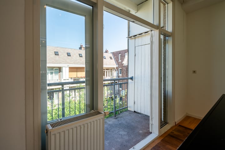 View photo 13 of Frederik Hendrikstraat 28-3