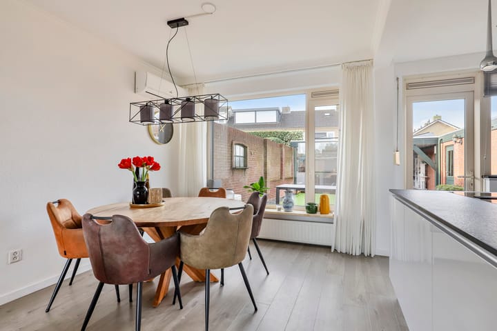 Foto 8 van Poelsestraat 26