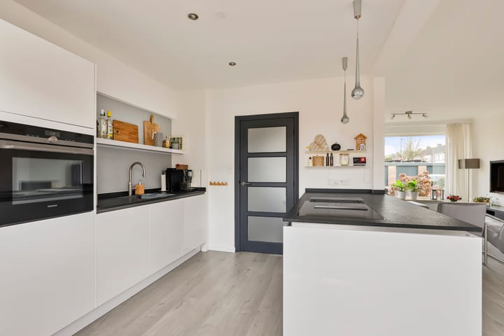 Foto 10 van Poelsestraat 26