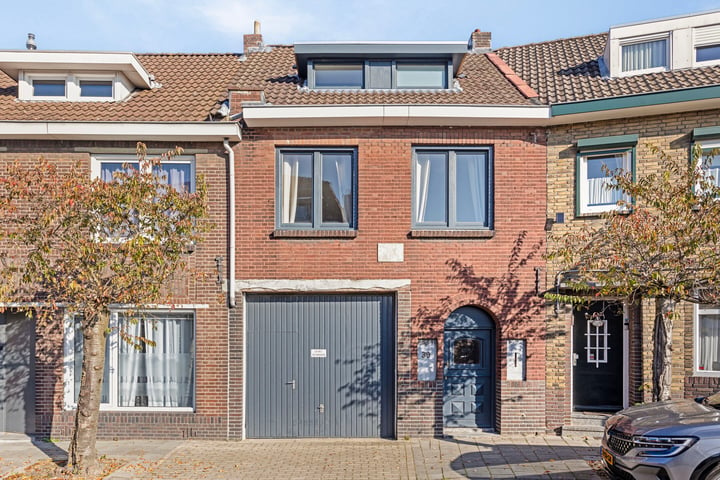 Bekijk foto 3 van Emmastraat 39