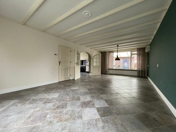 Photo 7 of Topaasstraat 17