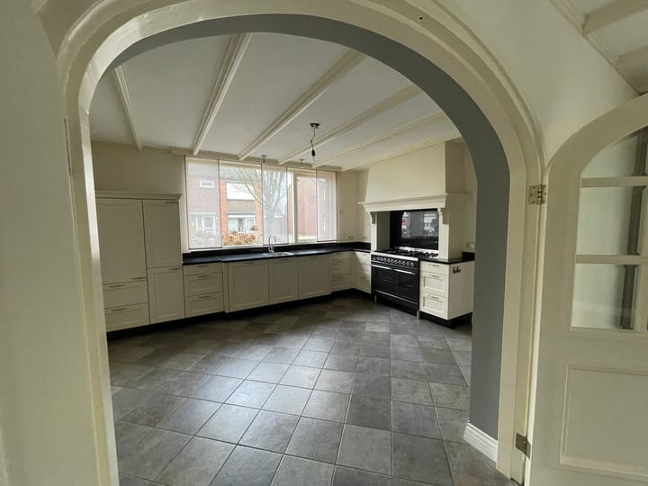 Photo 8 of Topaasstraat 17