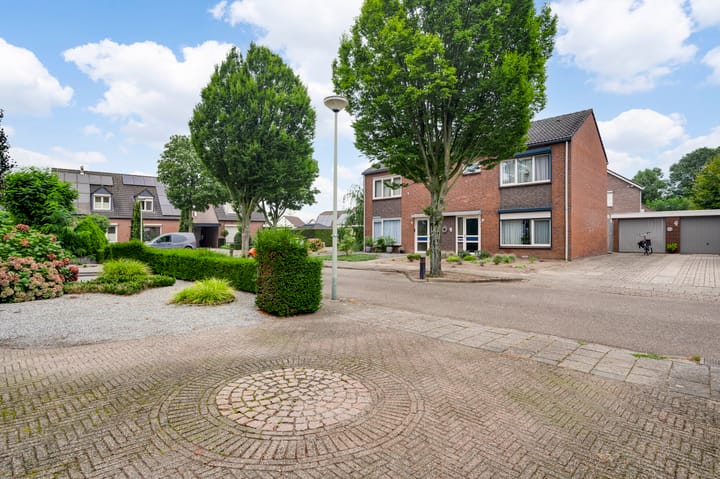 Photo 25 of Topaasstraat 17