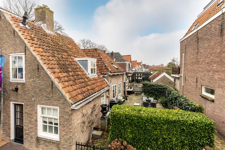Kerkstraat 18