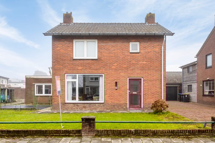 Foto 1 van Wethouder van Beuningenstraat 8