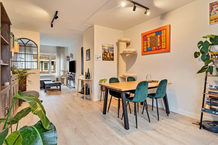 Foto 12 van Newtonstraat 16-B