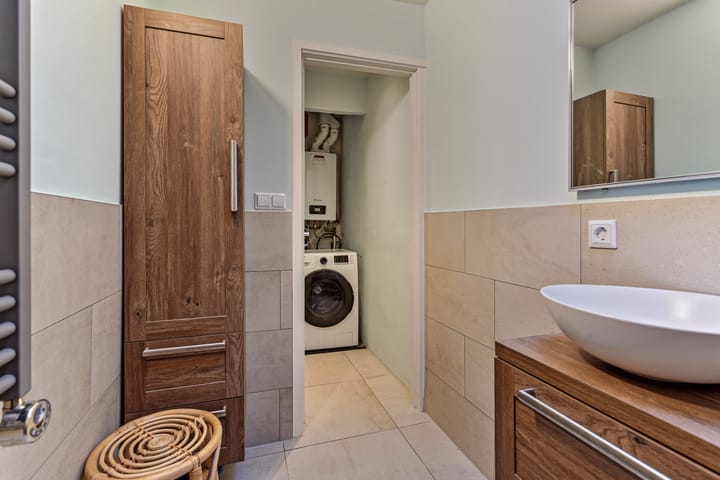 Foto 19 van Newtonstraat 16-B