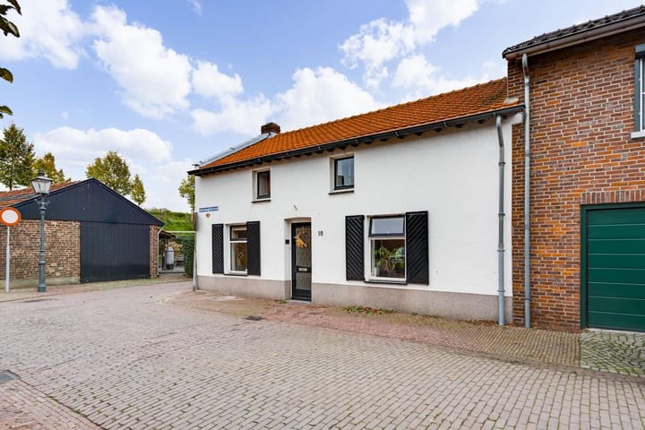 Photo 37 of Mandenmakersstraat 18