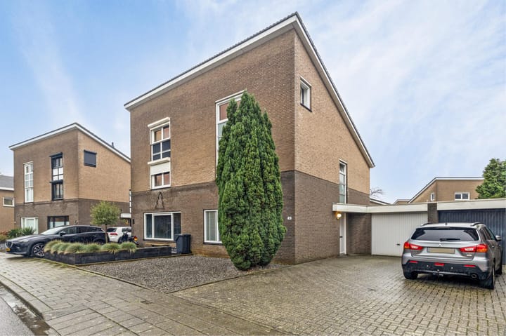 Foto 3 van Saffierstraat 10