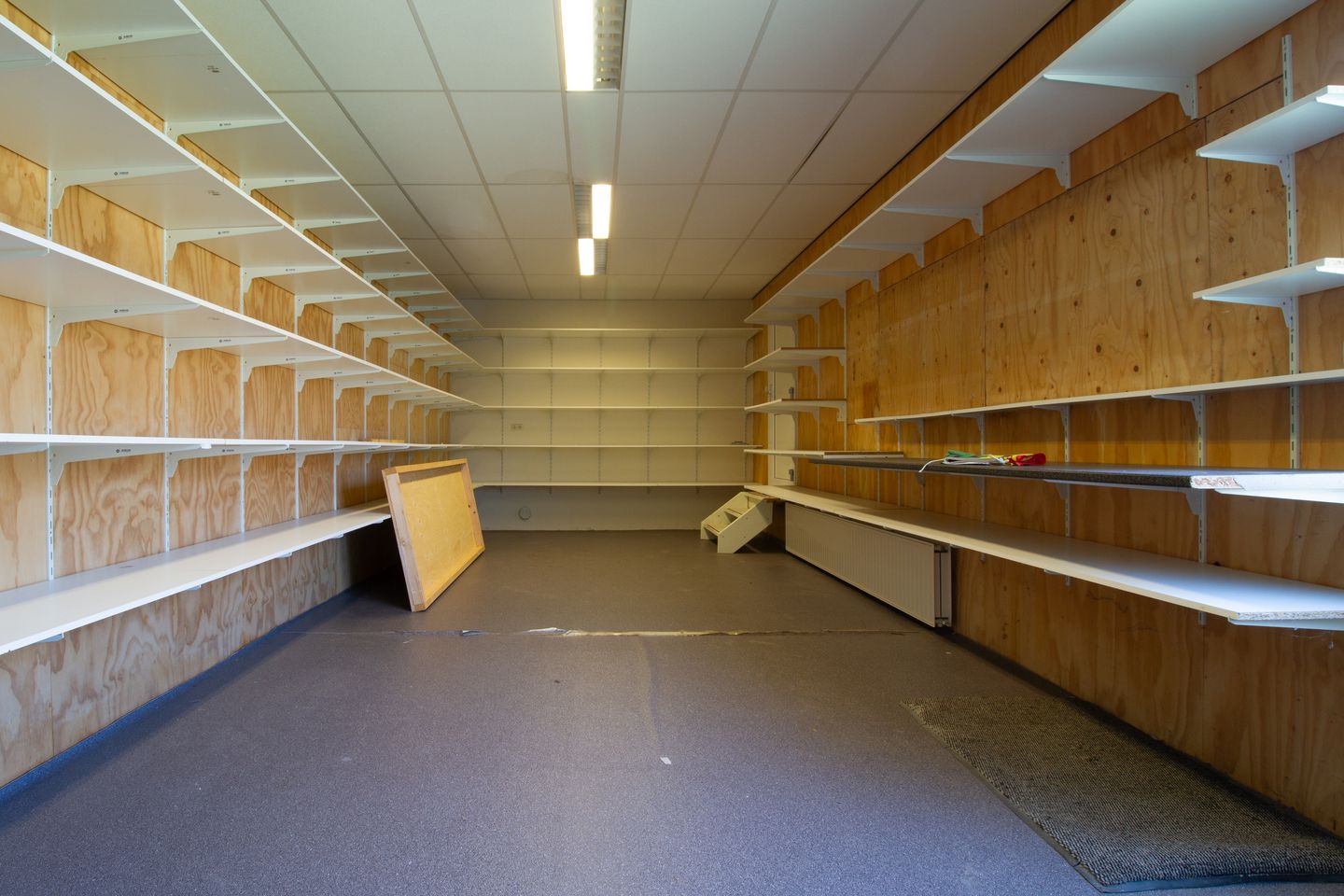 Photo 14 of Oosterburen 20