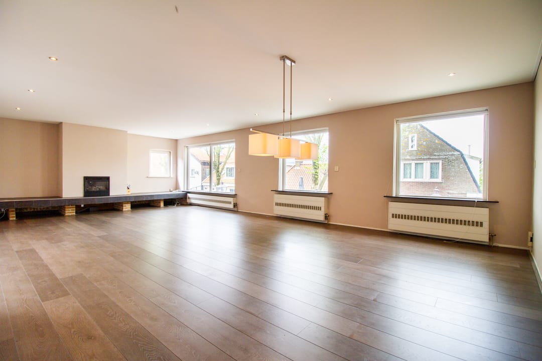 Photo 17 of Oosterburen 20