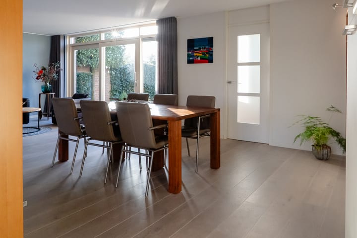 Foto 20 van Van Breugelplantsoen 42