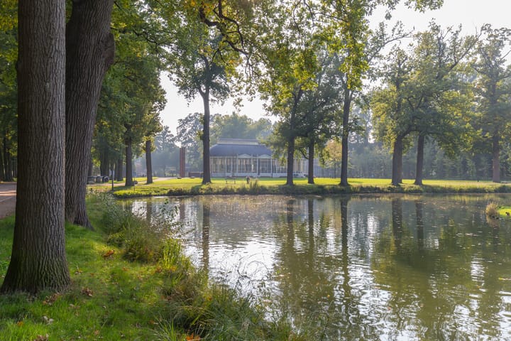 Foto 61 van Van Breugelplantsoen 42