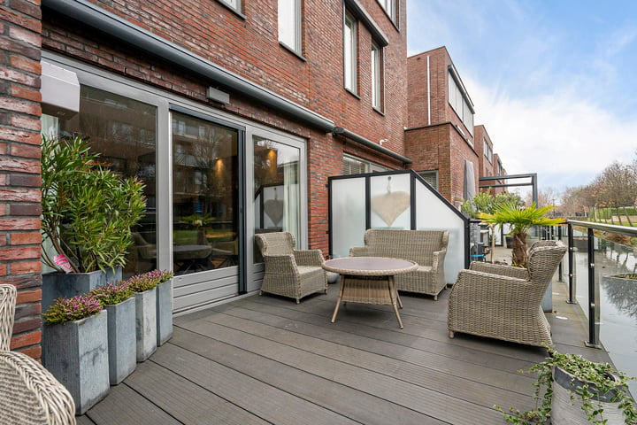 Bekijk foto 3 van Emmensstraat 19