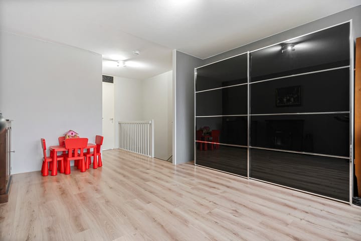 Foto 40 van Emmensstraat 19