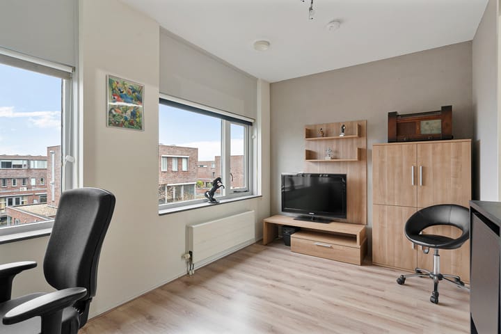 Foto 41 van Emmensstraat 19