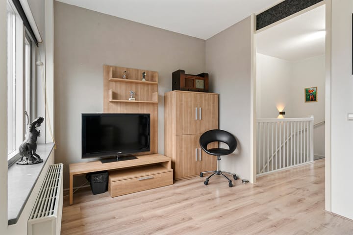 Foto 42 van Emmensstraat 19