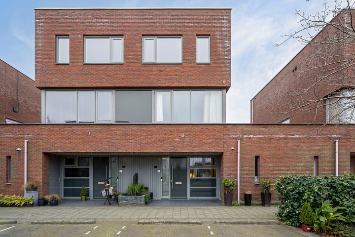 Foto 46 van Emmensstraat 19