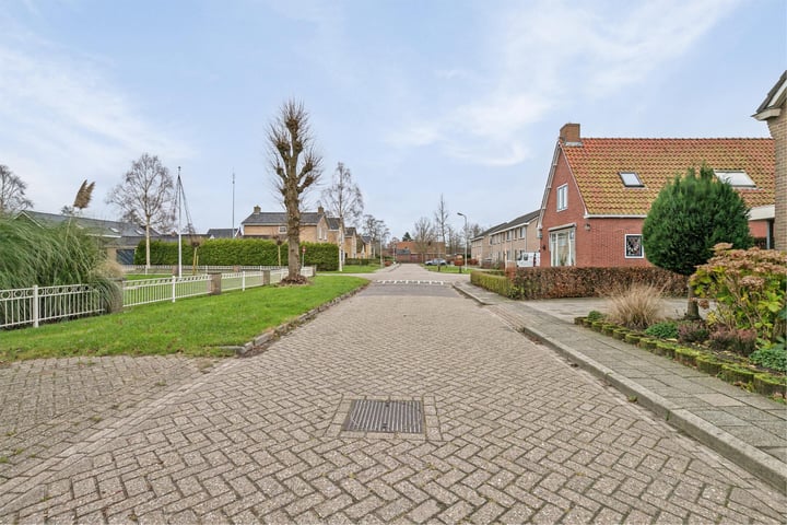 View photo 31 of Veldmansweg 9