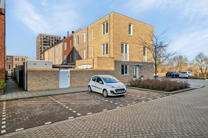 Bekijk foto 42 van Delflandstraat 23