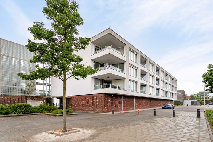 Foto 1 van Van de Spiegelstraat 54