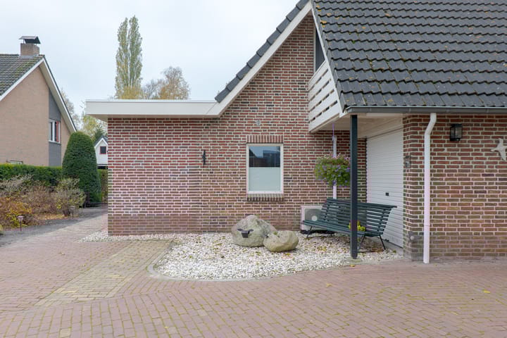 Photo 6 of Eems 29-A