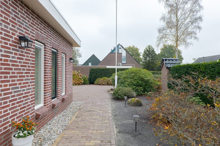 Photo 8 of Eems 29-A