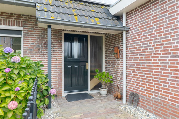 Photo 10 of Eems 29-A