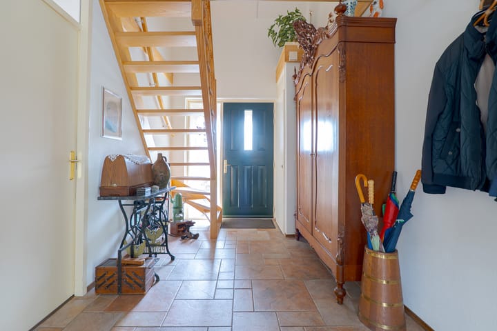 Photo 11 of Eems 29-A