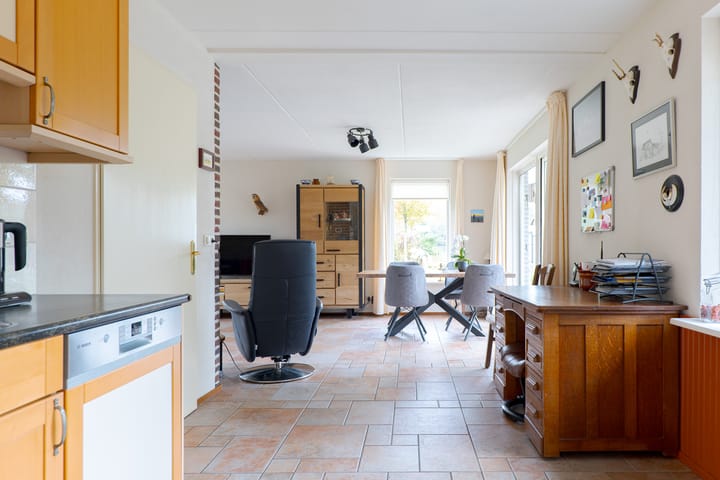 Photo 22 of Eems 29-A