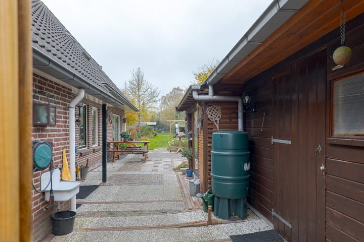 Photo 31 of Eems 29-A