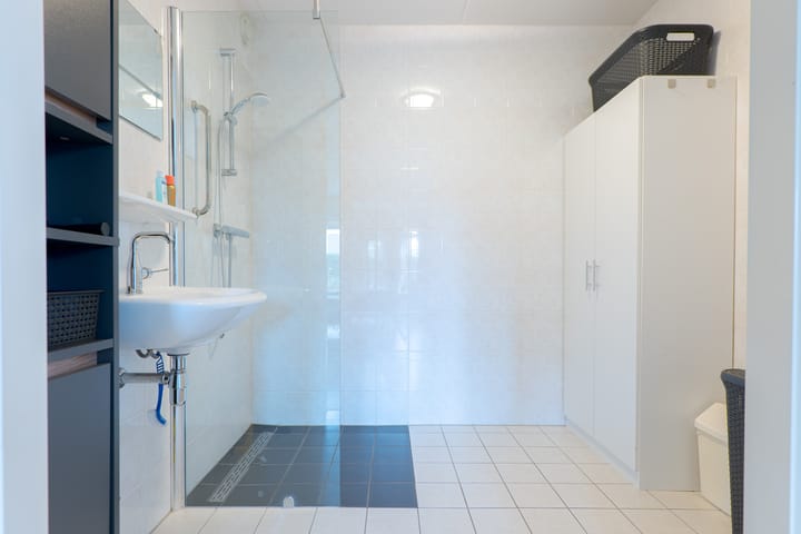 Photo 35 of Eems 29-A