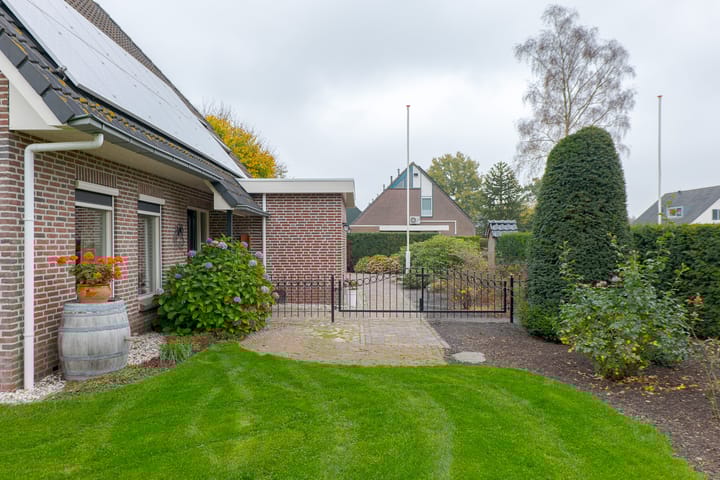 Photo 59 of Eems 29-A